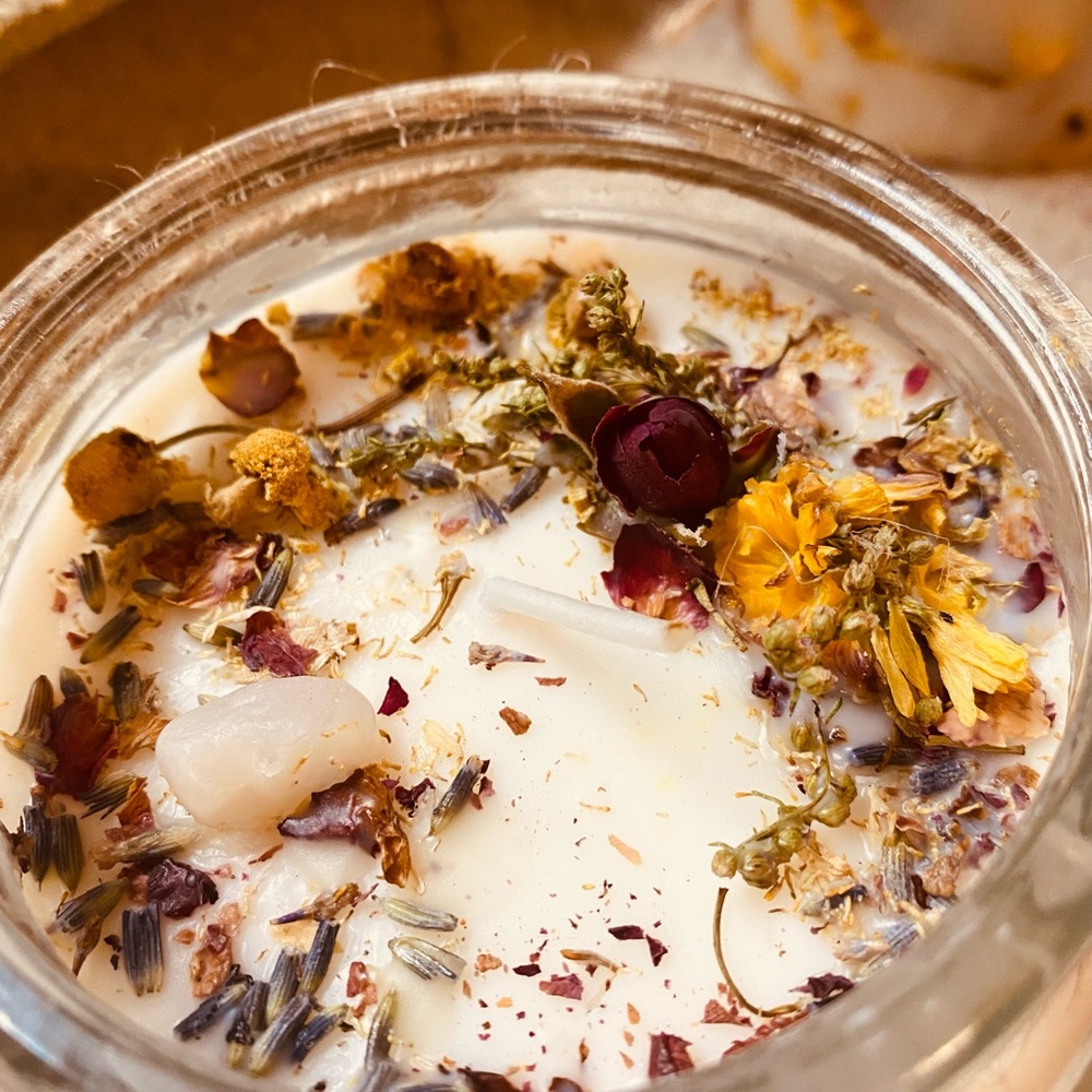 DIY| Monarch|Vegan-Friendly candles | Lavender essential oils. - Picture 3 of 6